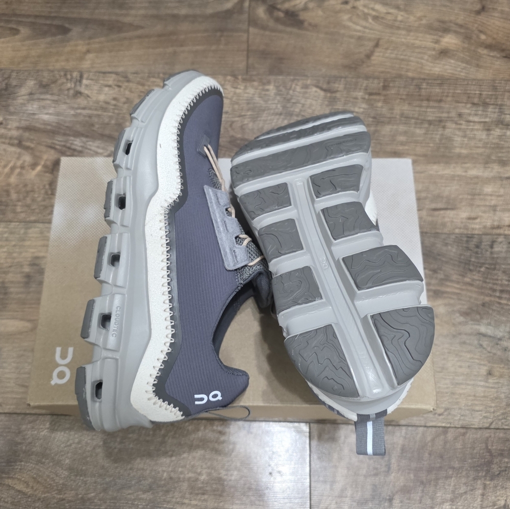 On Cloud cloudway sneaker women's size 8.5 (Run Small) - Picture 13 of 13